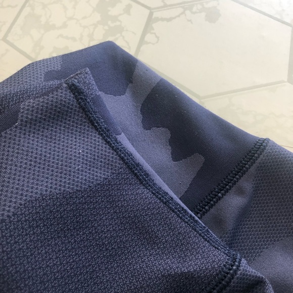 Aerie Blue Camo Leggings Hi-Rise Cropped Inseam Size Small Short Inseam - Picture 9 of 13